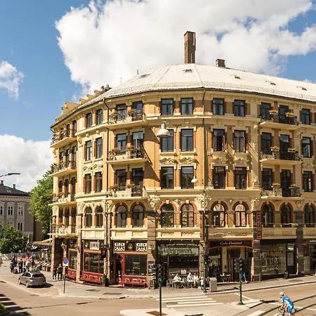 Cochs Hotel 2*